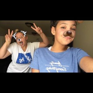 Meet your Posher, Izzi